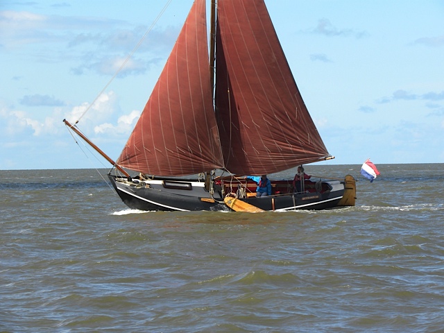 [“zeilen” with me aan het roer]